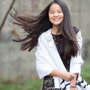 Meet your Posher, Maxine